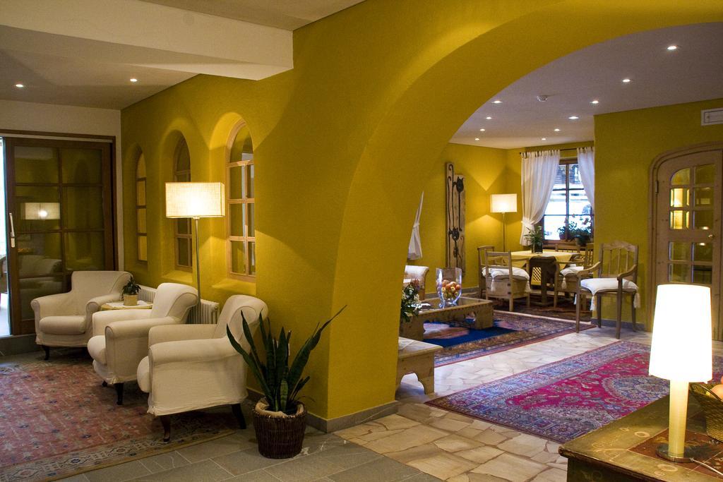 Hotel La Villa Exterior photo
