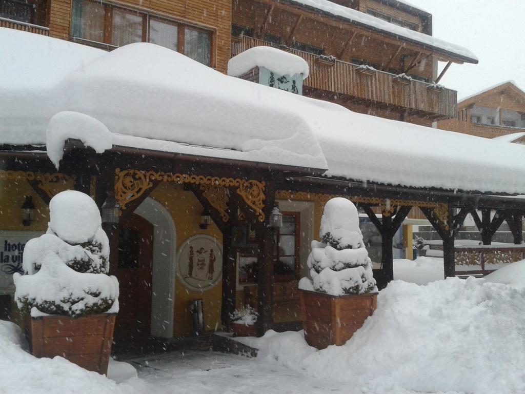 Hotel La Villa Exterior photo